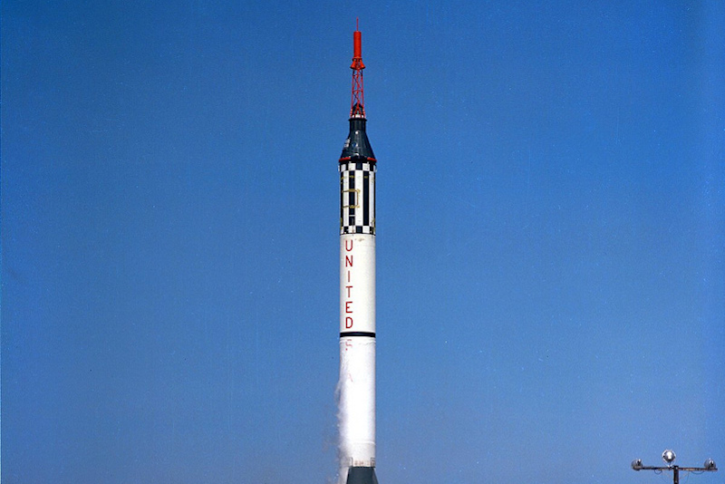 mercury redstone rocket launch